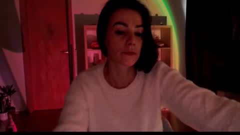 Snapshot of alycediamond21 chatting on December 15, 6:17 am Missy online show from December 15, 6:17 am