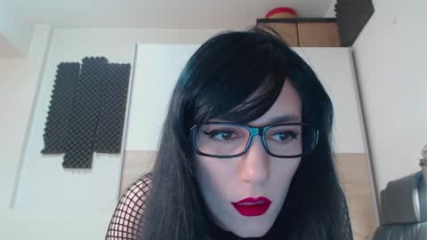 Alice online show from June 10, 9:52 am