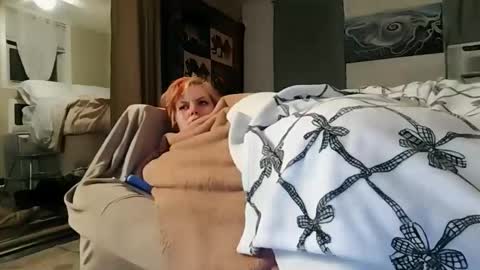 Alyce in Wonderland online show from May 24, 3:11 am