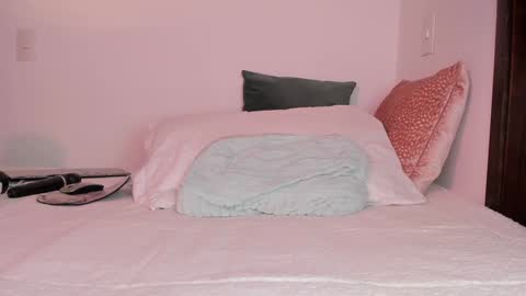 Aly Instg oficial alyjones  Lush and Domi love toys are on online show from January 23, 9:50 pm