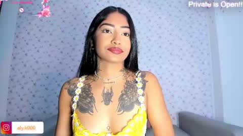 Aly online show from July 2, 11:33 pm