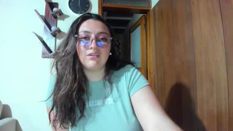 Alynessa Sparkle online show from September 25, 2:26 am