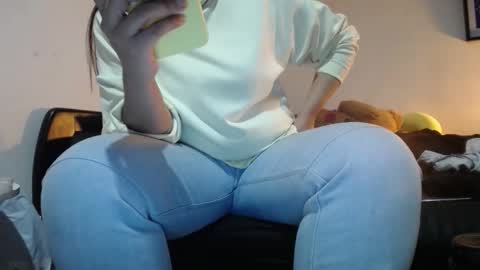 Alyn Maria online show from March 29, 2:22 am