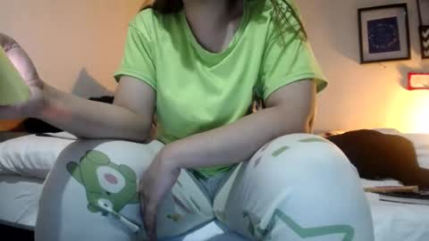 Alyn Maria online show from July 23, 1:52 am