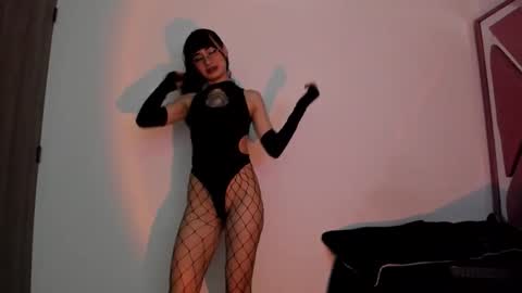 Alynn online show from February 9, 2:59 am