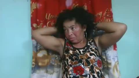 Snapshot of alypierette chatting on November 8, 7:34 pm alypierette online show from November 8, 7:34 pm