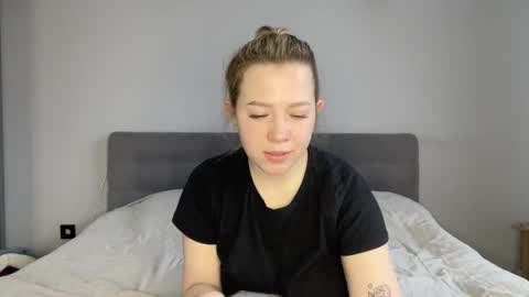 Snapshot of alyrasun chatting on March 17, 6:39 am Al online show from March 17, 6:39 am