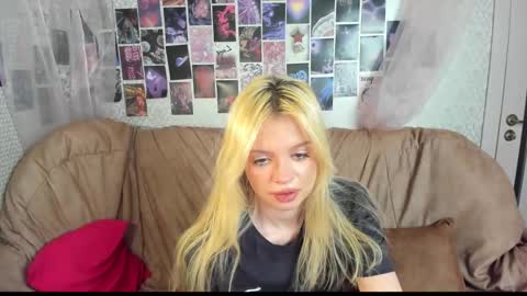 Snapshot of alysameow chatting on February 5, 2:00 pm Alysa 7GMT online show from February 5, 2:00 pm