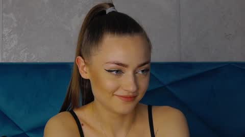 Snapshot of alyseruss chatting on January 27, 9:11 pm Alyse online show from January 27, 9:11 pm