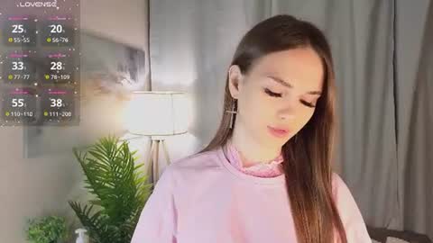 Mona online show from July 26, 4:03 pm