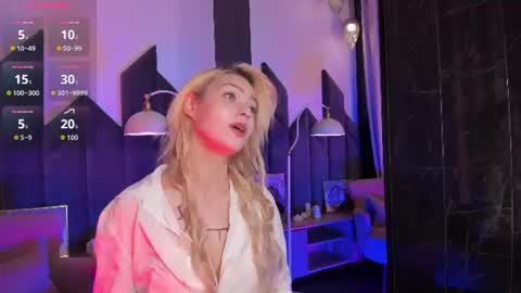 Alysia online show from July 1, 2:18 pm