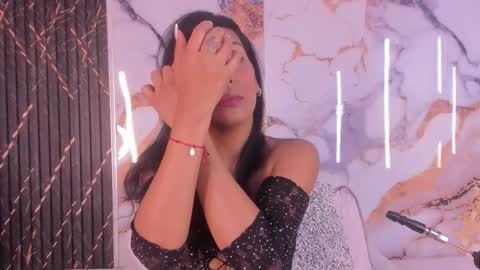 alyson__a online show from March 24, 12:43 pm