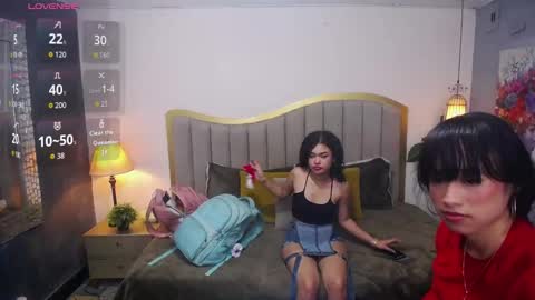 Snapshot of alyson_ethan chatting on February 21, 7:26 pm ALYSON Y ETHAN online show from February 21, 7:26 pm