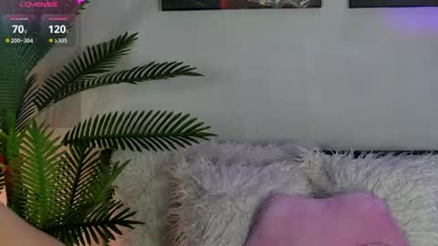 Snapshot of alyson_huxley chatting on August 1, 5:56 pm Alyson online show from August 1, 5:56 pm