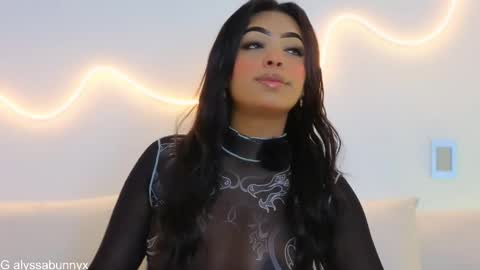 Snapshot of alyssa_bunnyx chatting on March 19, 4:27 am . online show from March 19, 4:27 am