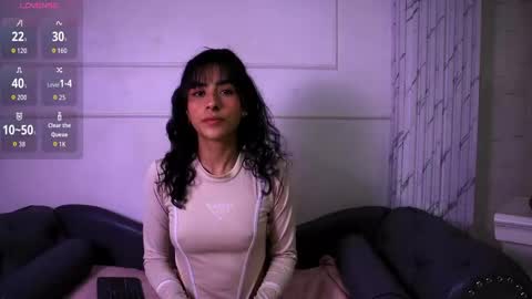 alyssa_joness online show from April 22, 3:53 am