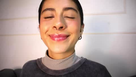 alyssa_joness online show from May 26, 3:46 am