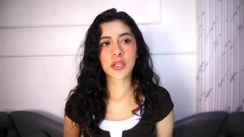 alyssa_joness online show from June 2, 4:14 am
