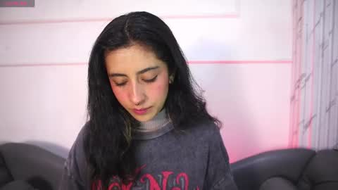 alyssa_joness online show from June 16, 4:26 am