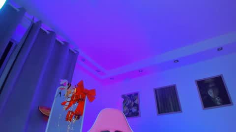 alyssa_smitt online show from January 3, 10:31 am