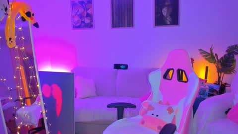 alyssa_smitt online show from September 17, 10:55 pm