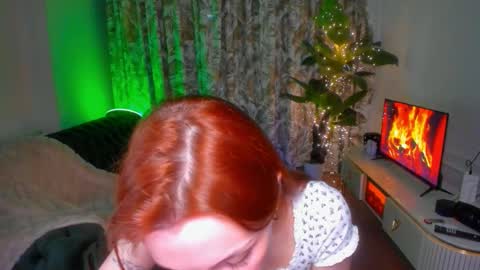 alyssa_smitt online show from January 10, 11:20 pm