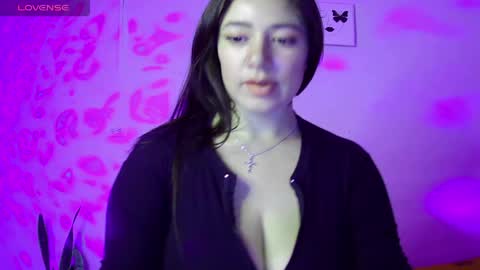 Snapshot of alythia chatting on June 1, 1:40 am alythia online show from June 1, 1:40 am