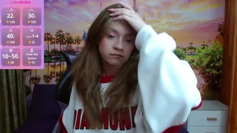 Alyy online show from December 5, 2:22 pm