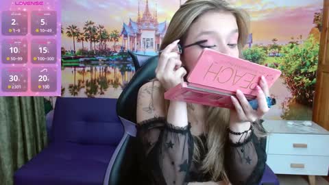 Alyy online show from December 9, 2:17 pm