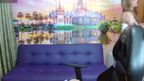 Alyy online show from February 1, 2:13 pm