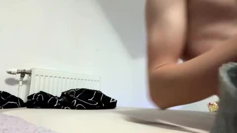 alzuhki975150 online show from March 19, 5:55 am