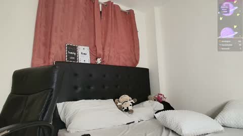 Isabella online show from January 27, 11:00 pm