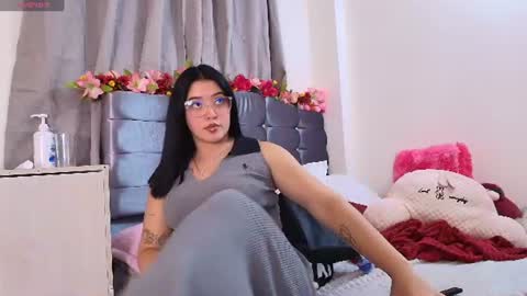 Isabella online show from July 17, 1:34 am