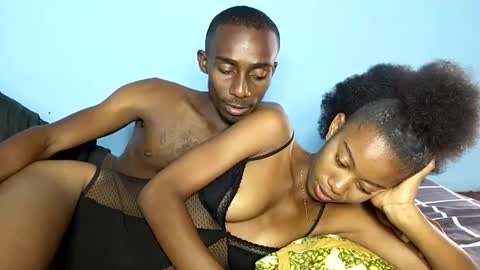 Snapshot of amah17 chatting on December 10, 7:26 am Amah online show from December 10, 7:26 am