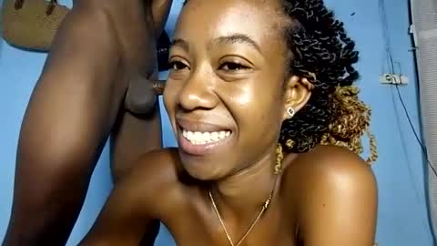 Snapshot of amah17 chatting on December 27, 8:56 am Amah online show from December 27, 8:56 am