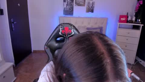 B I A N C A online show from January 11, 2:30 am