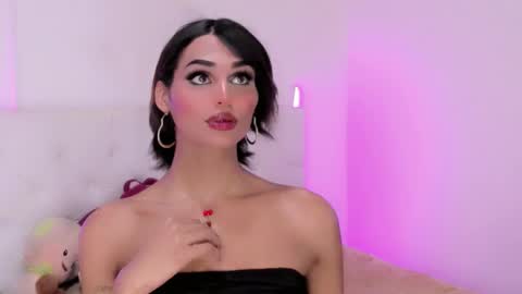 Snapshot of amal_baddel_ chatting on October 26, 2:34 pm amal_baddel_ online show from October 26, 2:34 pm