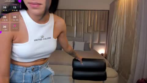 Amalia cruss online show from October 4, 8:07 pm