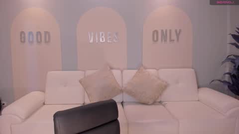 Snapshot of amalia_cruss chatting on November 14, 8:40 pm Amalia cruss online show from November 14, 8:40 pm