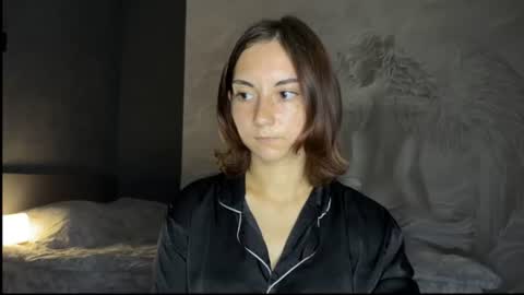 Snapshot of amalia_lambert13 chatting on August 6, 7:05 pm amalia_lambert13 online show from August 6, 7:05 pm