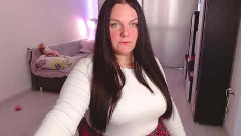Snapshot of amalia_minkxx chatting on October 17, 11:02 am amalia_minkxx online show from October 17, 11:02 am