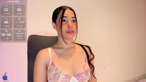 Snapshot of amaliaandrade chatting on April 12, 12:37 am Amalia real MIA online show from April 12, 12:37 am