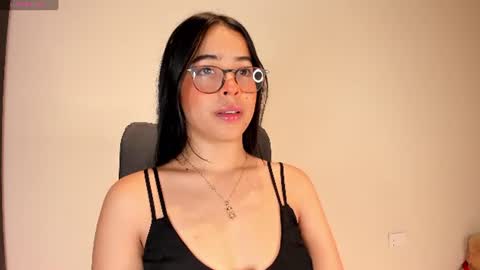 Snapshot of amaliaandrade chatting on June 11, 2:33 am Amalia real MIA online show from June 11, 2:33 am