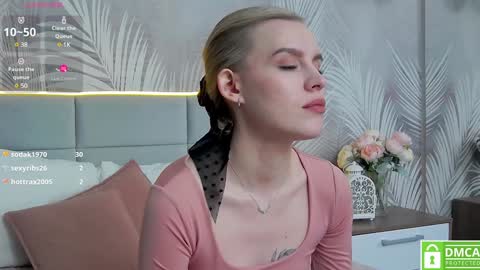 Amalia online show from December 14, 7:46 pm