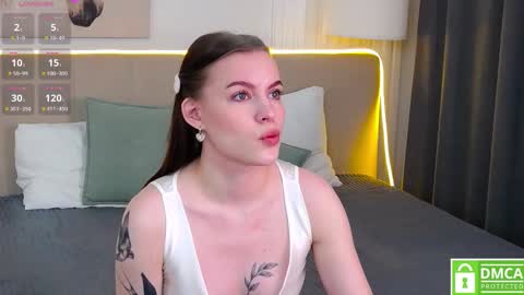 Amalia online show from October 6, 1:08 pm