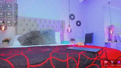 amanda29_ online show from November 19, 7:47 pm