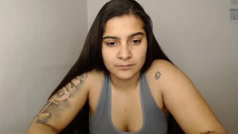 Snapshot of amanda5star chatting on February 5, 12:53 am The queen of the biceps online show from February 5, 12:53 am
