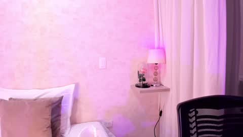 Snapshot of amanda_26 chatting on December 14, 1:39 am Luisa online show from December 14, 1:39 am