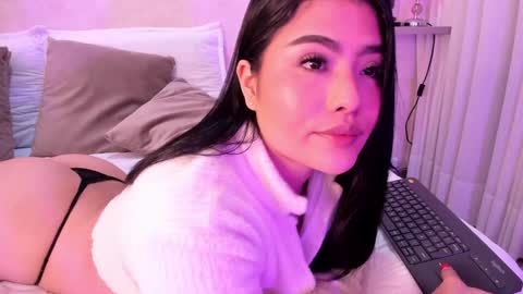 Snapshot of amanda_26 chatting on December 30, 9:16 am Luisa online show from December 30, 9:16 am