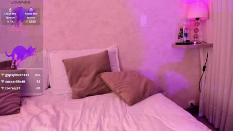 Snapshot of amanda_26 chatting on January 3, 6:22 am Luisa online show from January 3, 6:22 am